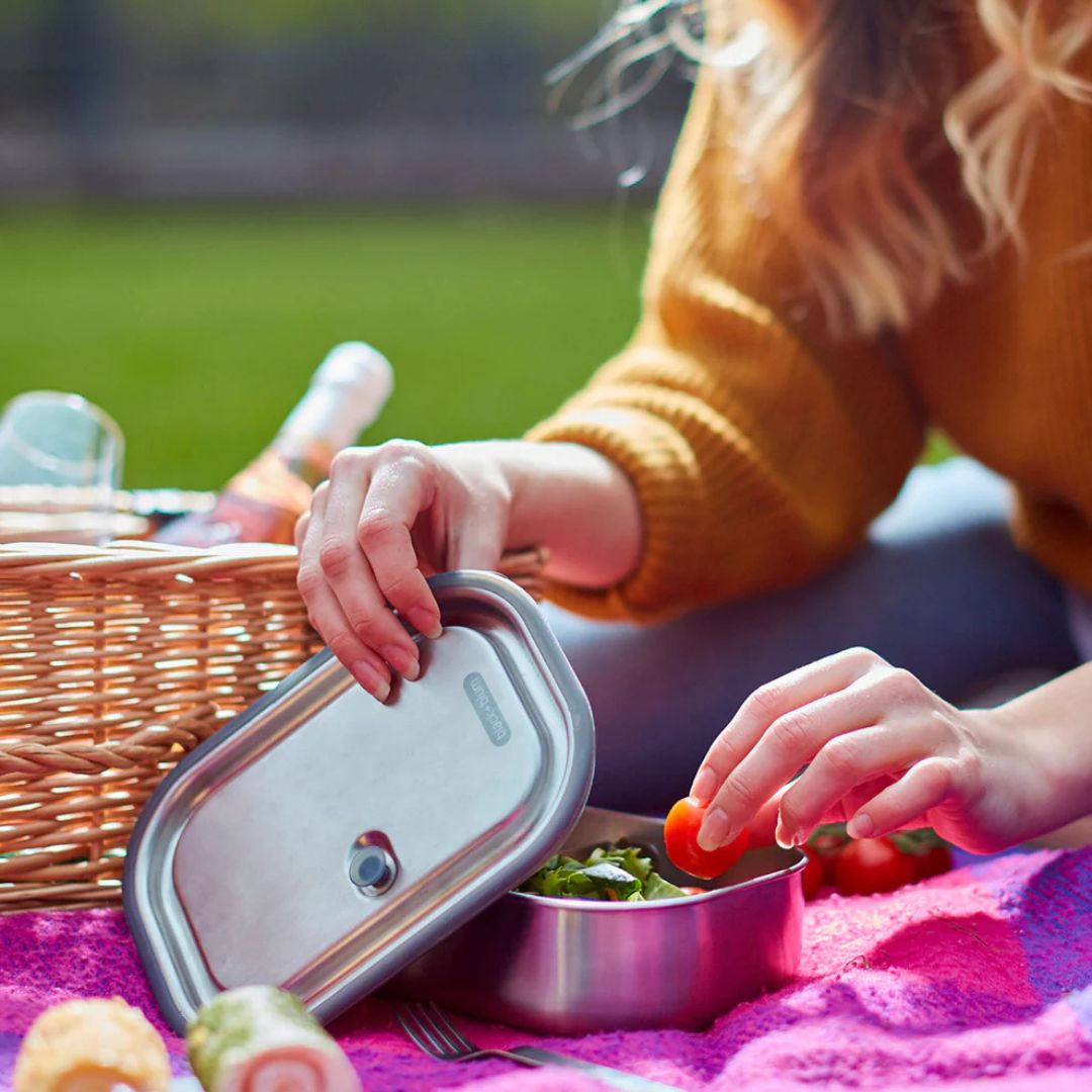 Black+Blum Stainless Steel Leak Proof Lunch Box with Fork | Ocean | 1 Litre